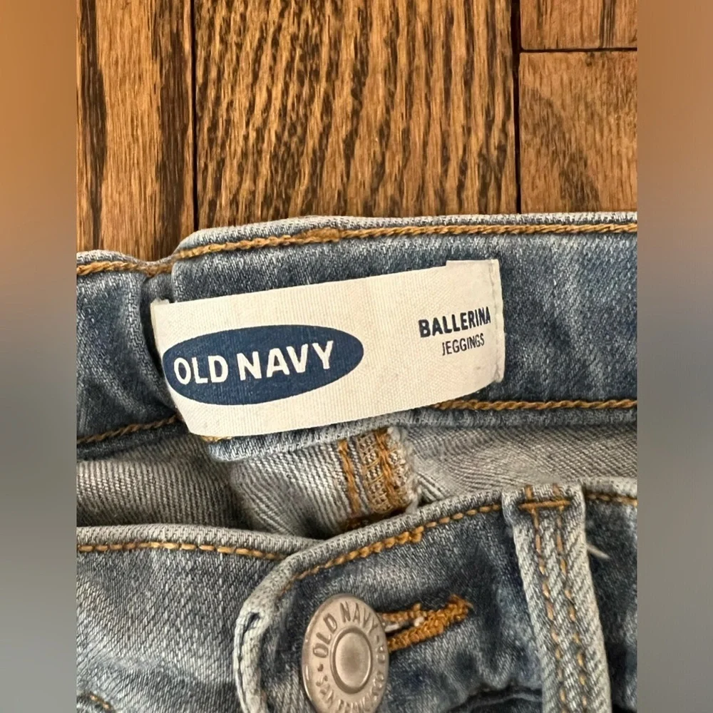 Old Navy trendy light